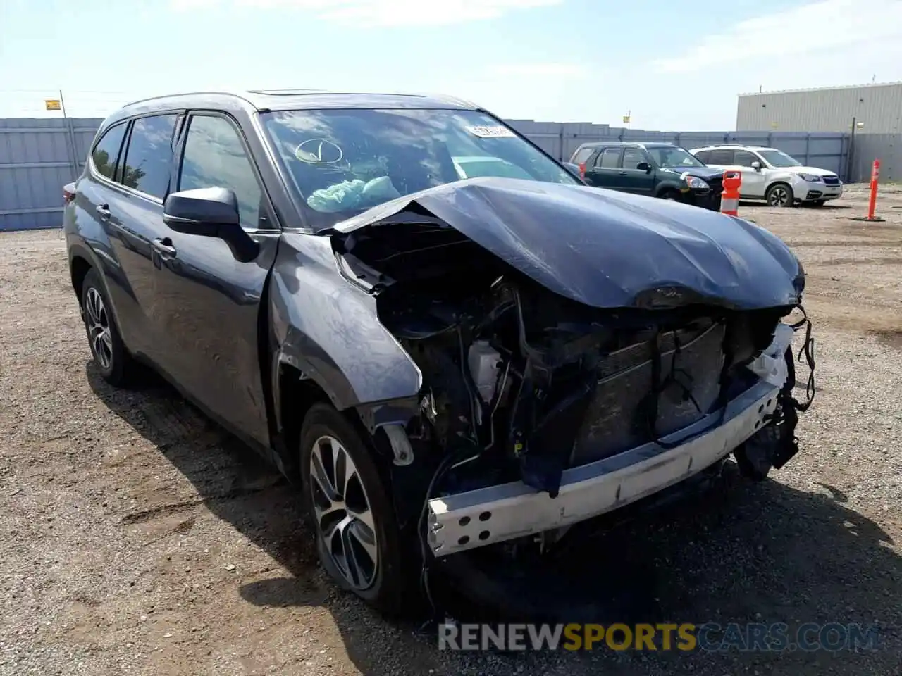 1 Photograph of a damaged car 5TDGZRAH9MS065932 TOYOTA HIGHLANDER 2021