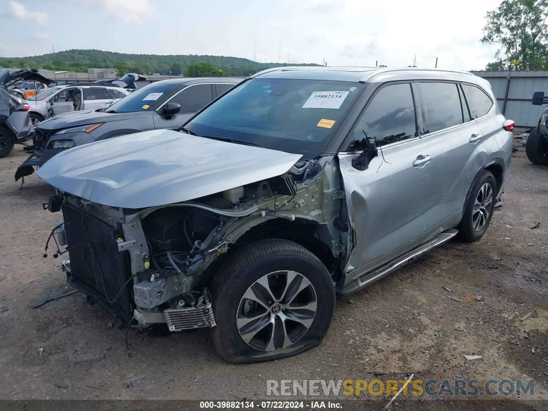 2 Photograph of a damaged car 5TDGZRAHXMS034740 TOYOTA HIGHLANDER 2021