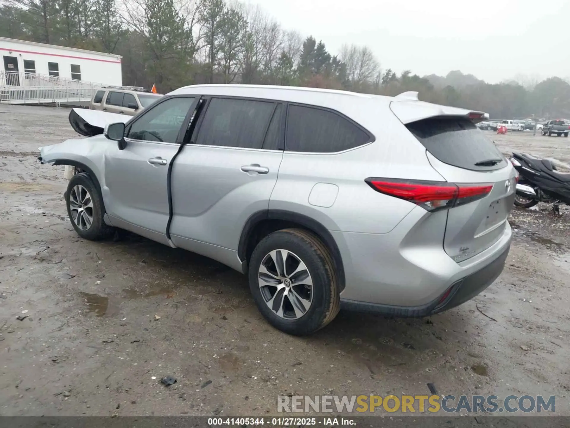 3 Photograph of a damaged car 5TDGZRAHXMS048881 TOYOTA HIGHLANDER 2021