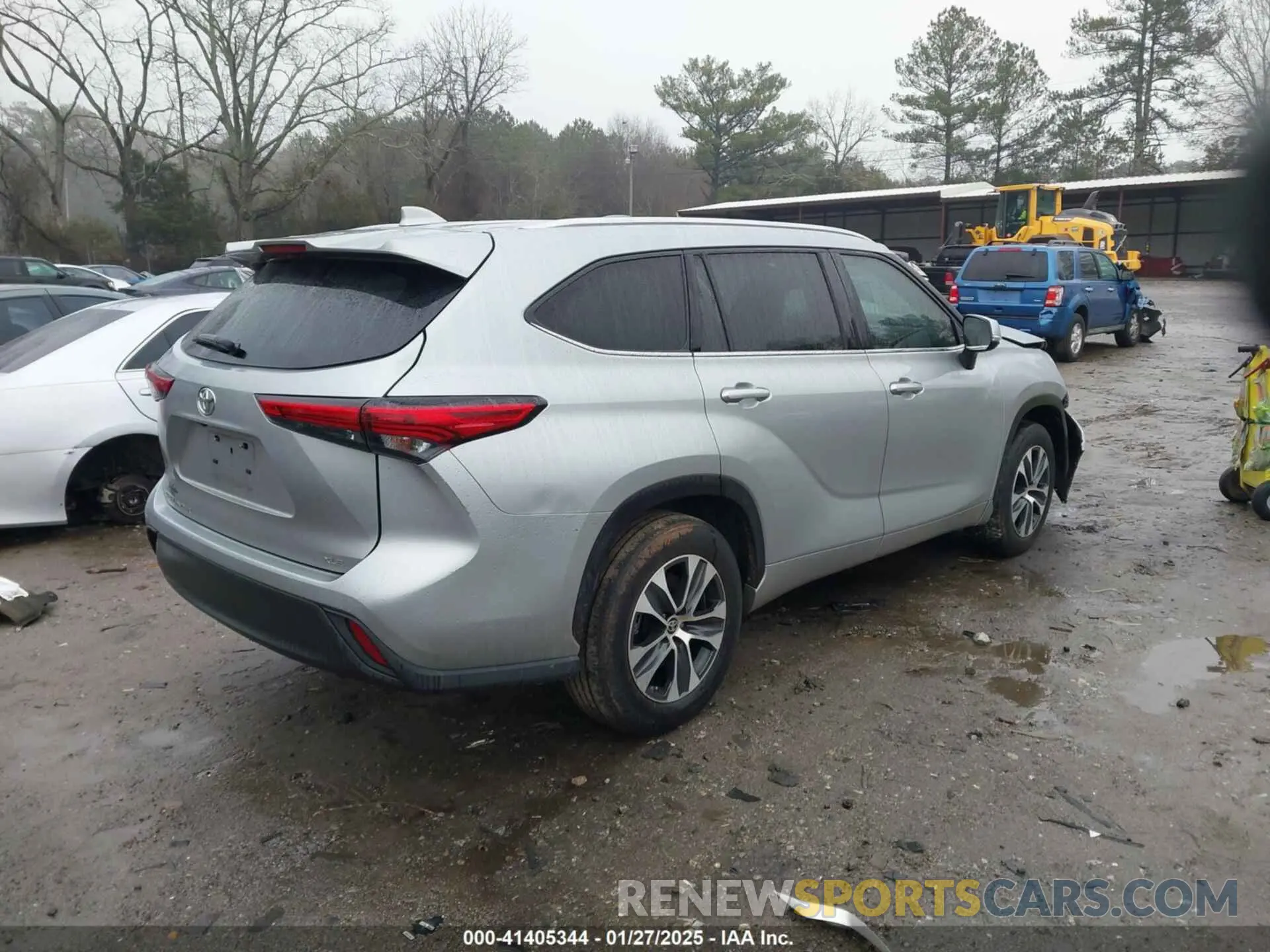 4 Photograph of a damaged car 5TDGZRAHXMS048881 TOYOTA HIGHLANDER 2021