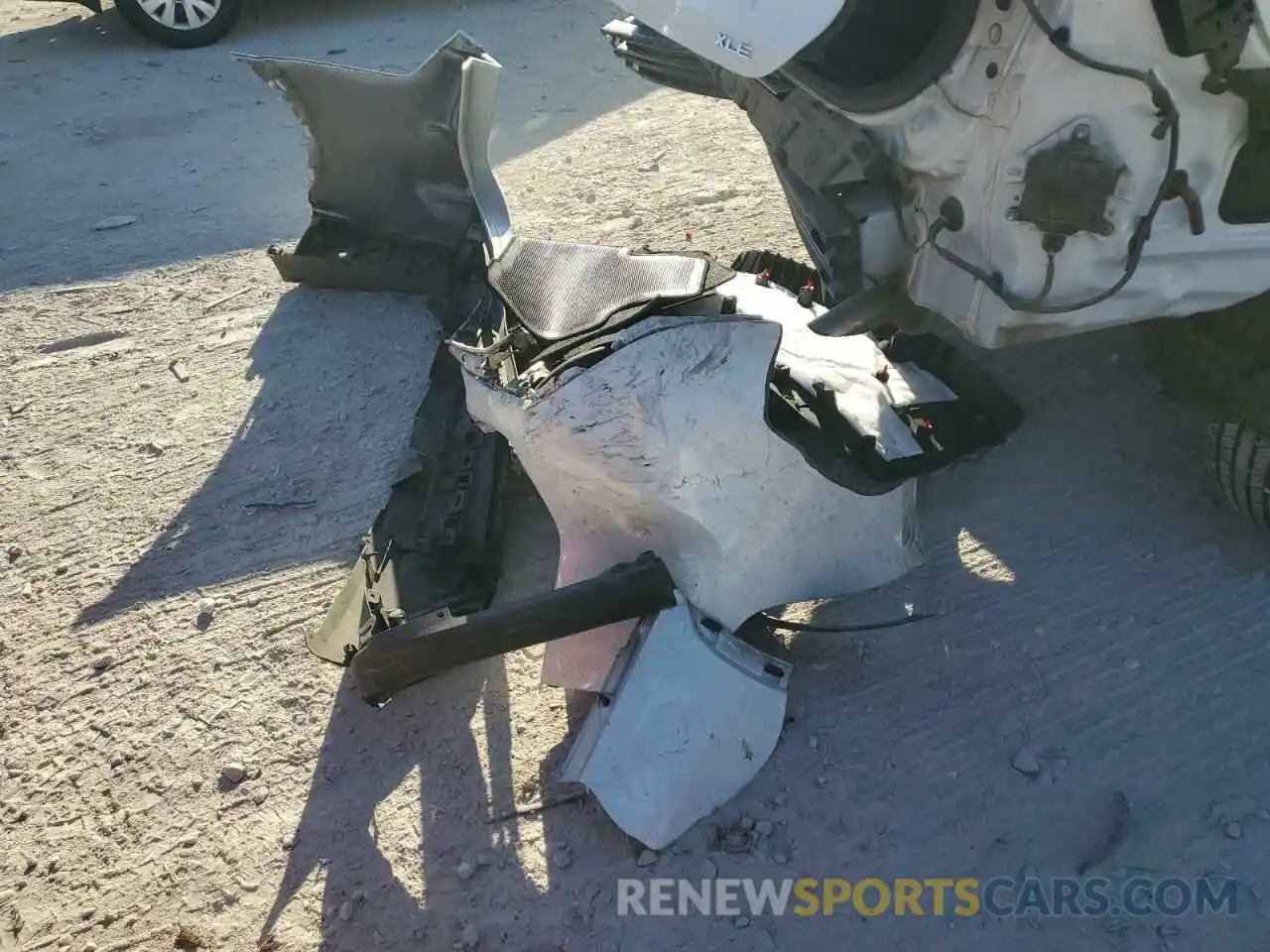 13 Photograph of a damaged car 5TDGZRAHXMS056270 TOYOTA HIGHLANDER 2021