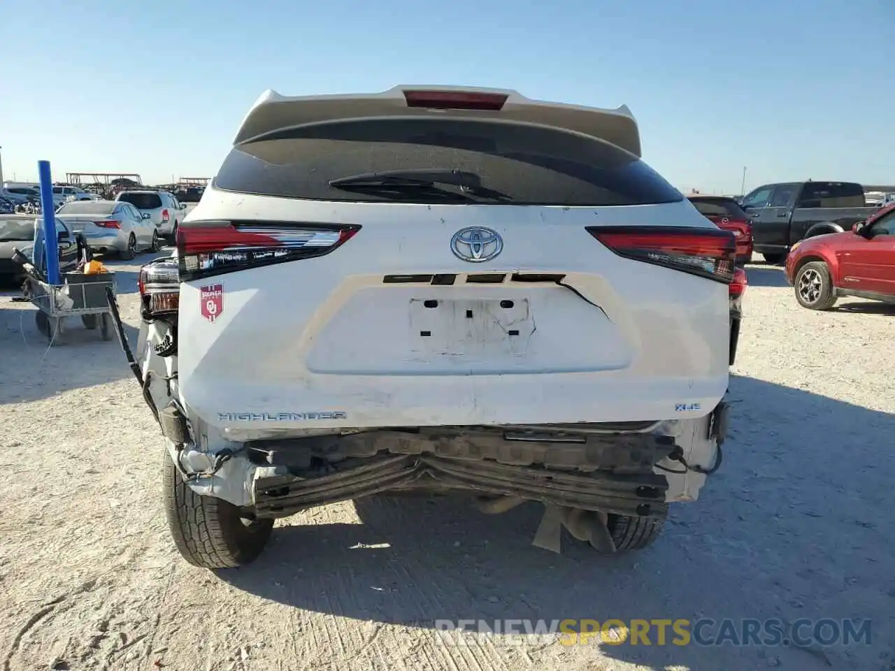 6 Photograph of a damaged car 5TDGZRAHXMS056270 TOYOTA HIGHLANDER 2021