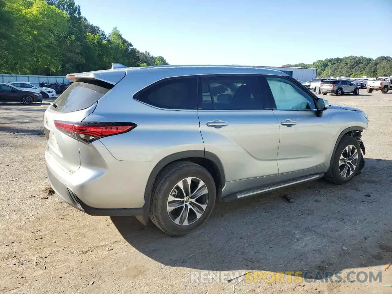 3 Photograph of a damaged car 5TDGZRAHXMS082996 TOYOTA HIGHLANDER 2021