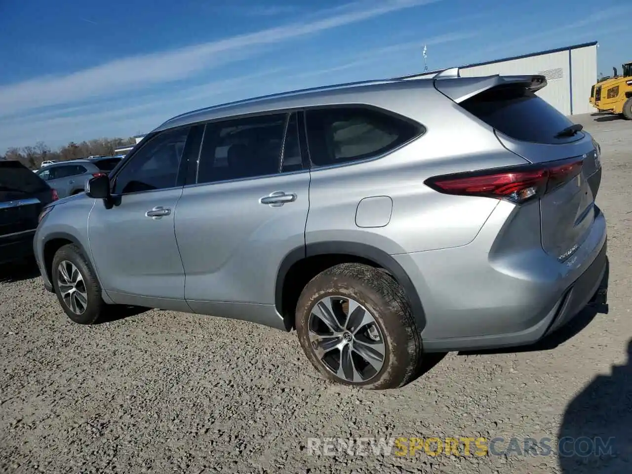 2 Photograph of a damaged car 5TDGZRAHXMS526121 TOYOTA HIGHLANDER 2021