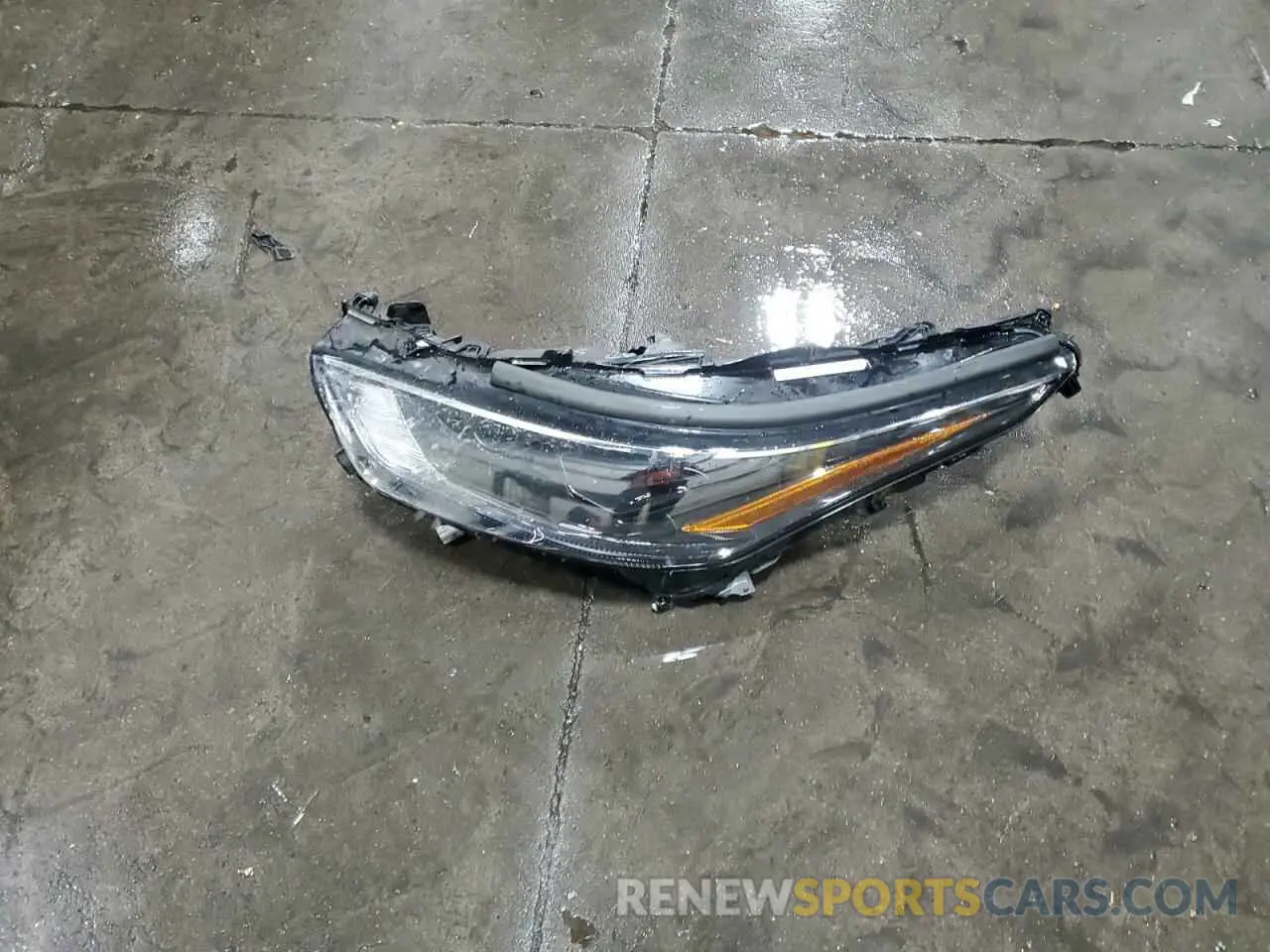 13 Photograph of a damaged car 5TDGZRBH0MS069270 TOYOTA HIGHLANDER 2021