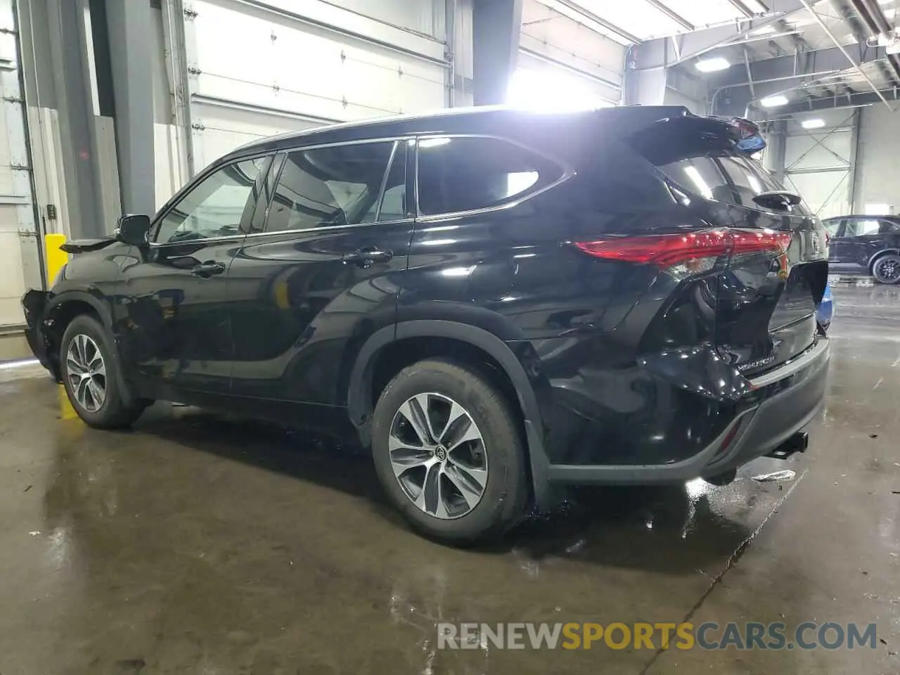 2 Photograph of a damaged car 5TDGZRBH0MS069270 TOYOTA HIGHLANDER 2021