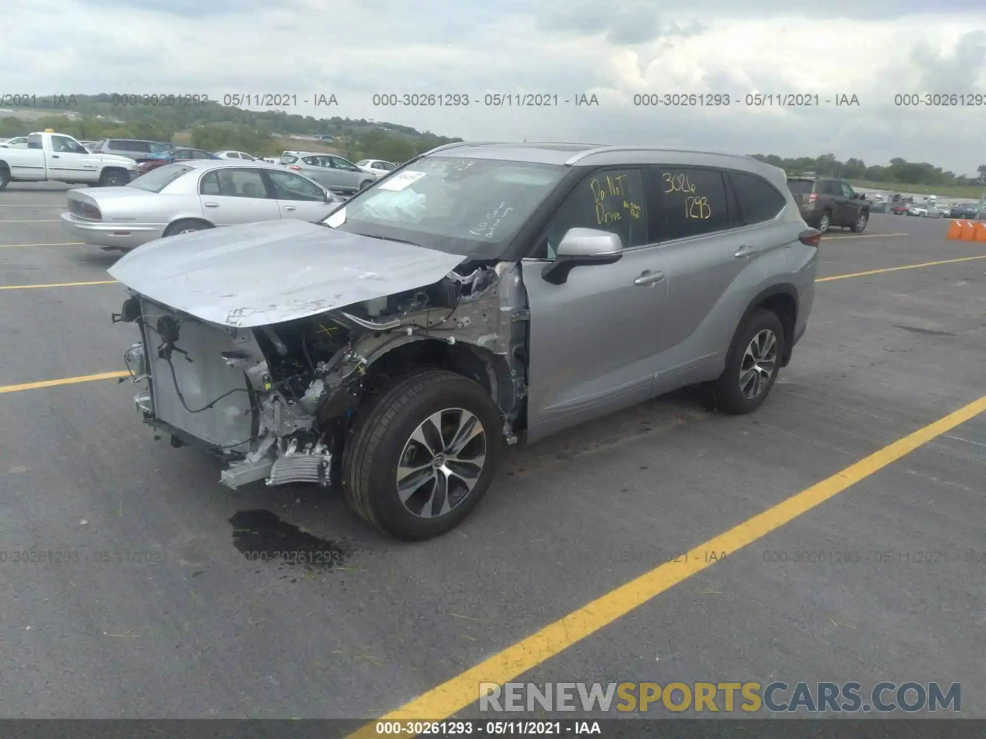 2 Photograph of a damaged car 5TDGZRBH0MS083802 TOYOTA HIGHLANDER 2021