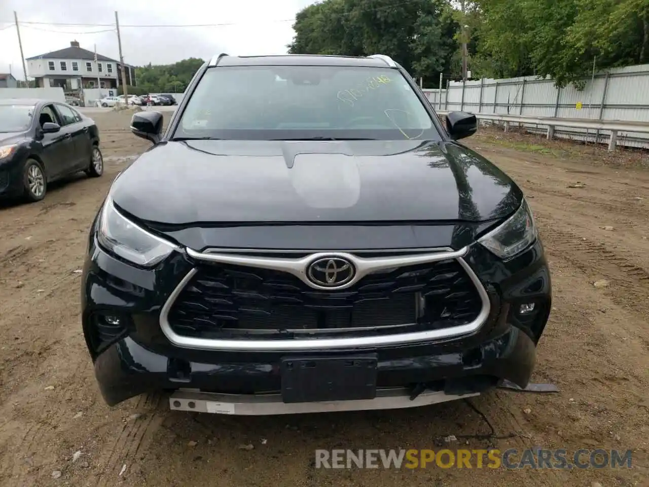 9 Photograph of a damaged car 5TDGZRBH0MS108357 TOYOTA HIGHLANDER 2021