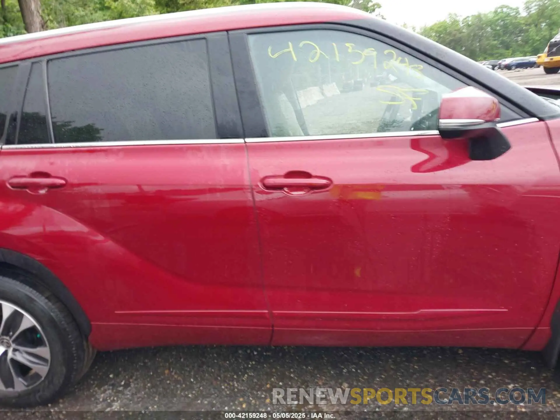 14 Photograph of a damaged car 5TDGZRBH0MS132061 TOYOTA HIGHLANDER 2021