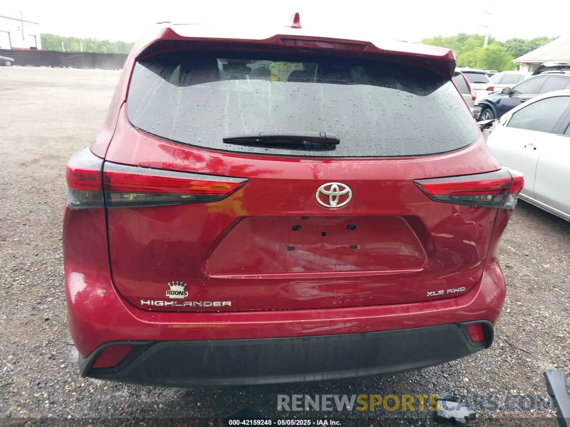 17 Photograph of a damaged car 5TDGZRBH0MS132061 TOYOTA HIGHLANDER 2021