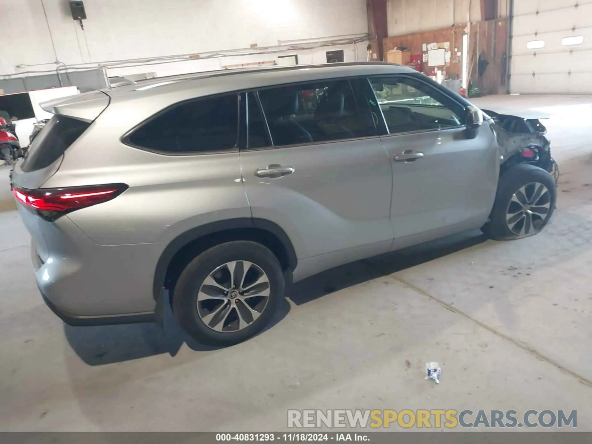 4 Photograph of a damaged car 5TDGZRBH0MS147420 TOYOTA HIGHLANDER 2021