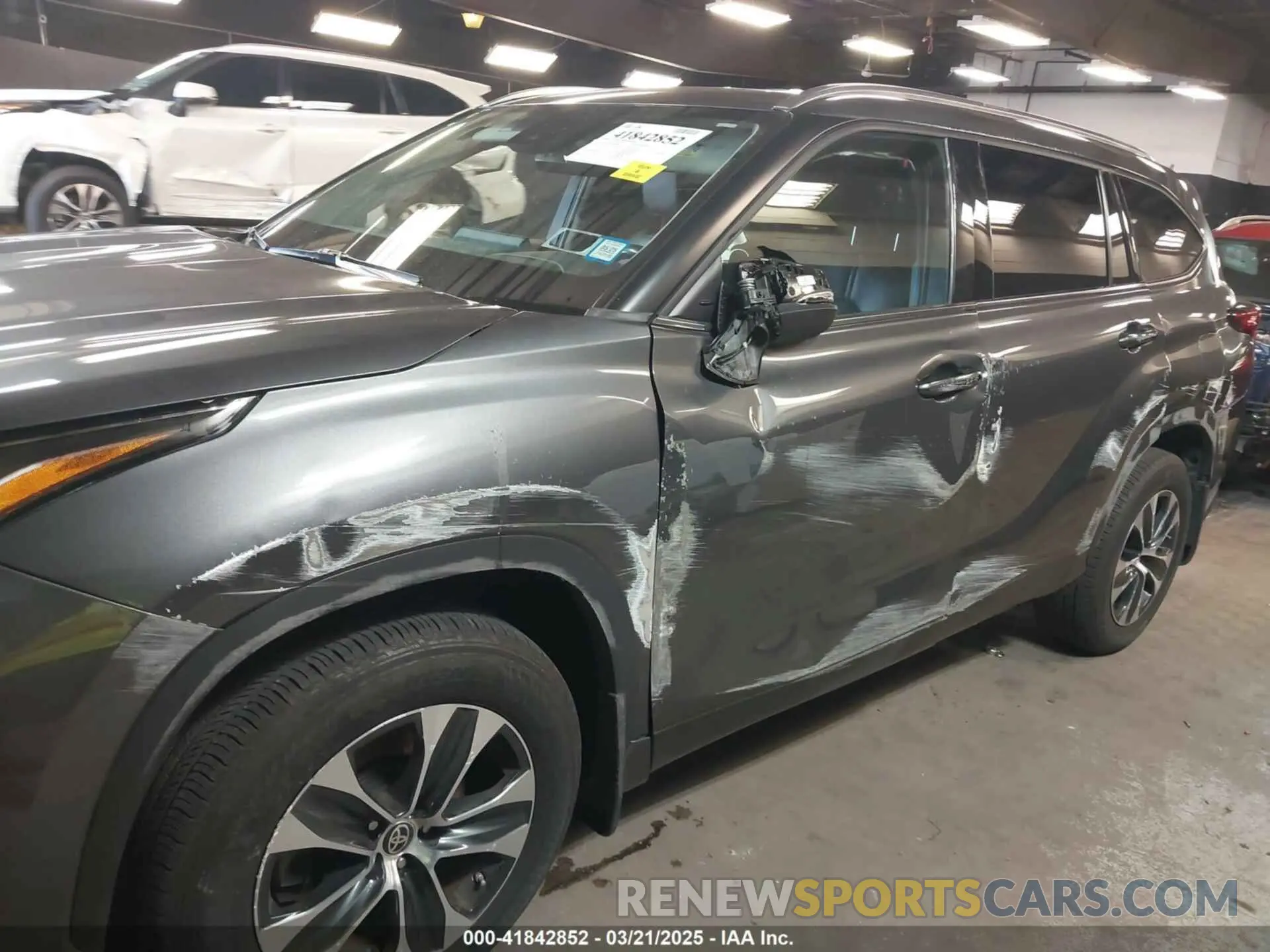 6 Photograph of a damaged car 5TDGZRBH0MS541421 TOYOTA HIGHLANDER 2021