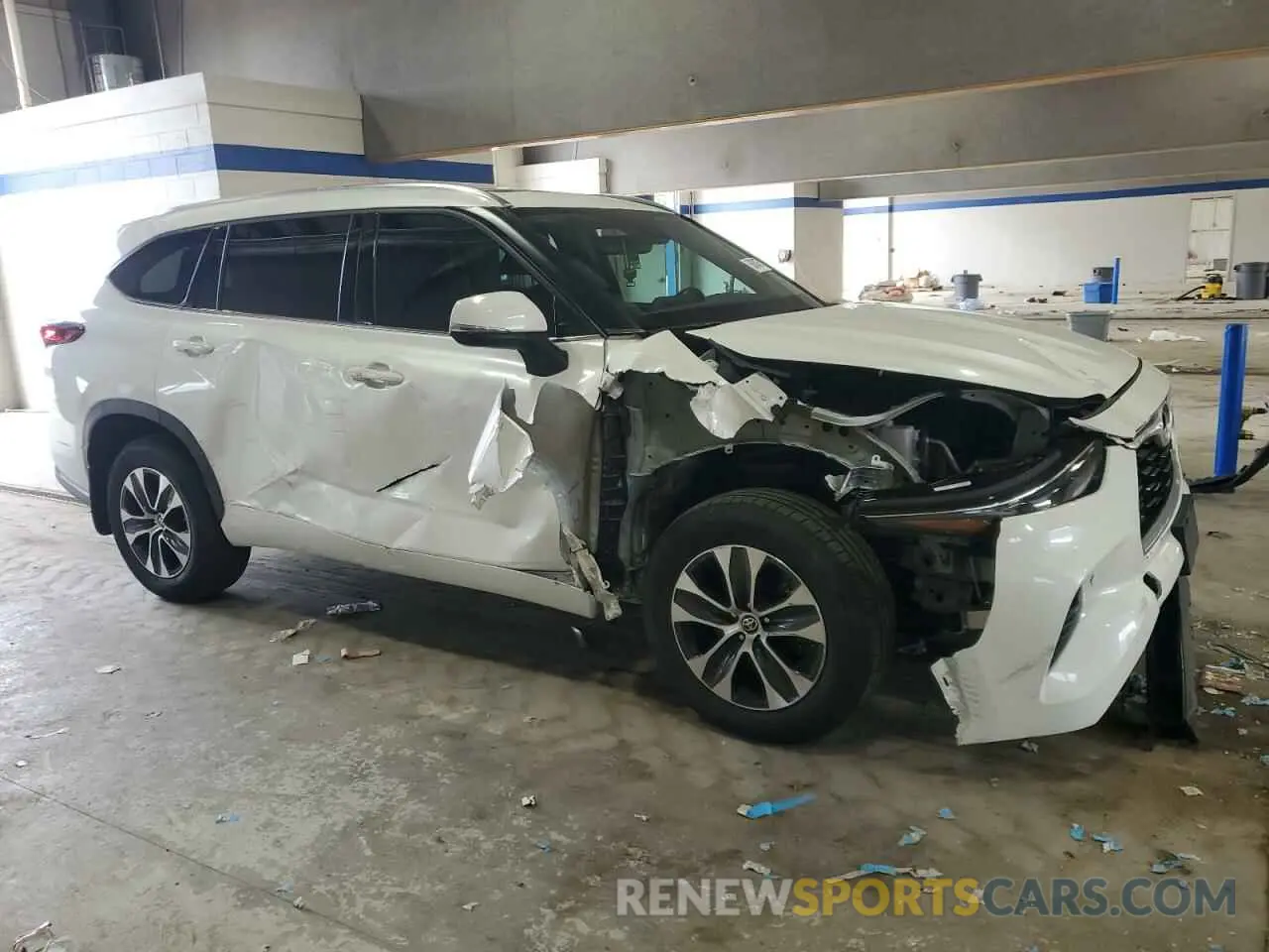 4 Photograph of a damaged car 5TDGZRBH1MS057578 TOYOTA HIGHLANDER 2021