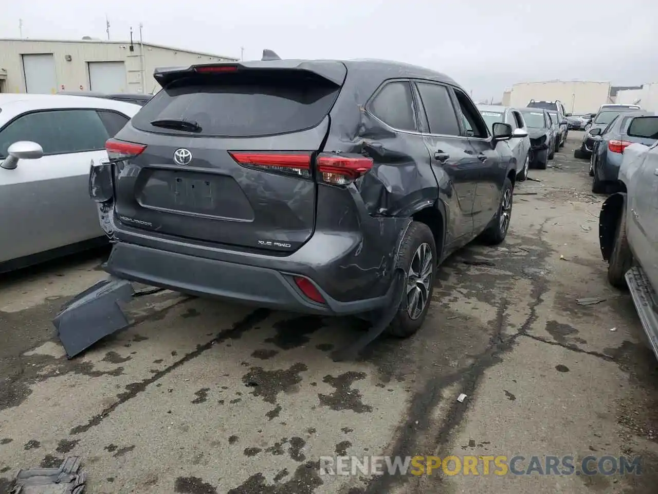 3 Photograph of a damaged car 5TDGZRBH1MS066068 TOYOTA HIGHLANDER 2021