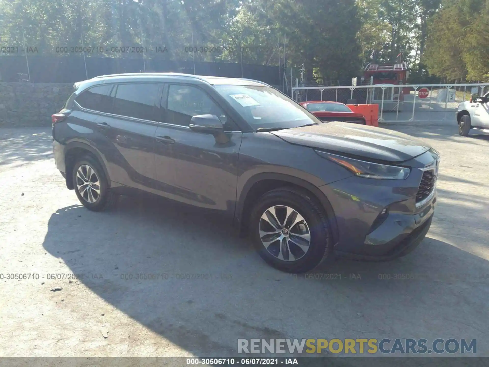 1 Photograph of a damaged car 5TDGZRBH1MS109193 TOYOTA HIGHLANDER 2021