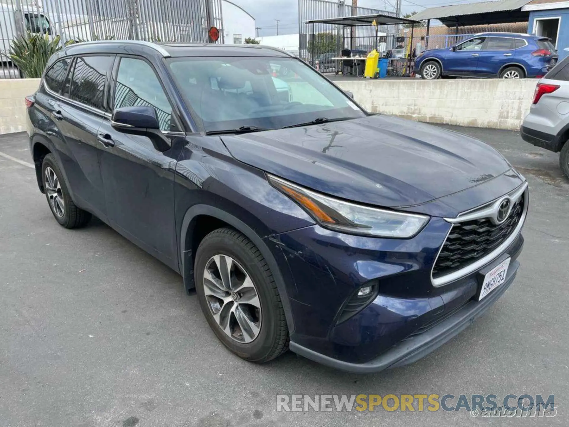 1 Photograph of a damaged car 5TDGZRBH1MS127290 TOYOTA HIGHLANDER 2021