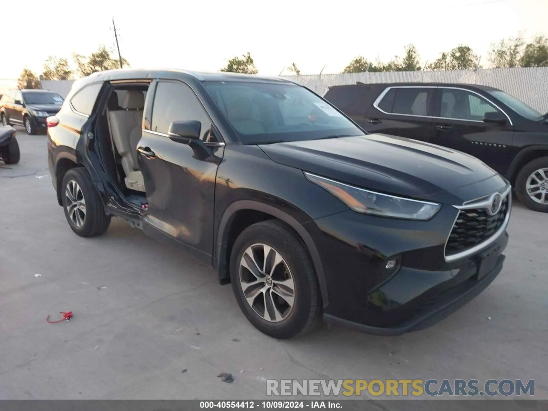 1 Photograph of a damaged car 5TDGZRBH1MS527351 TOYOTA HIGHLANDER 2021