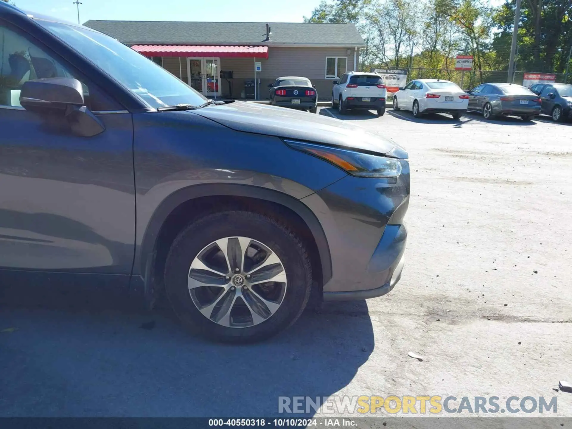 18 Photograph of a damaged car 5TDGZRBH1MS530069 TOYOTA HIGHLANDER 2021