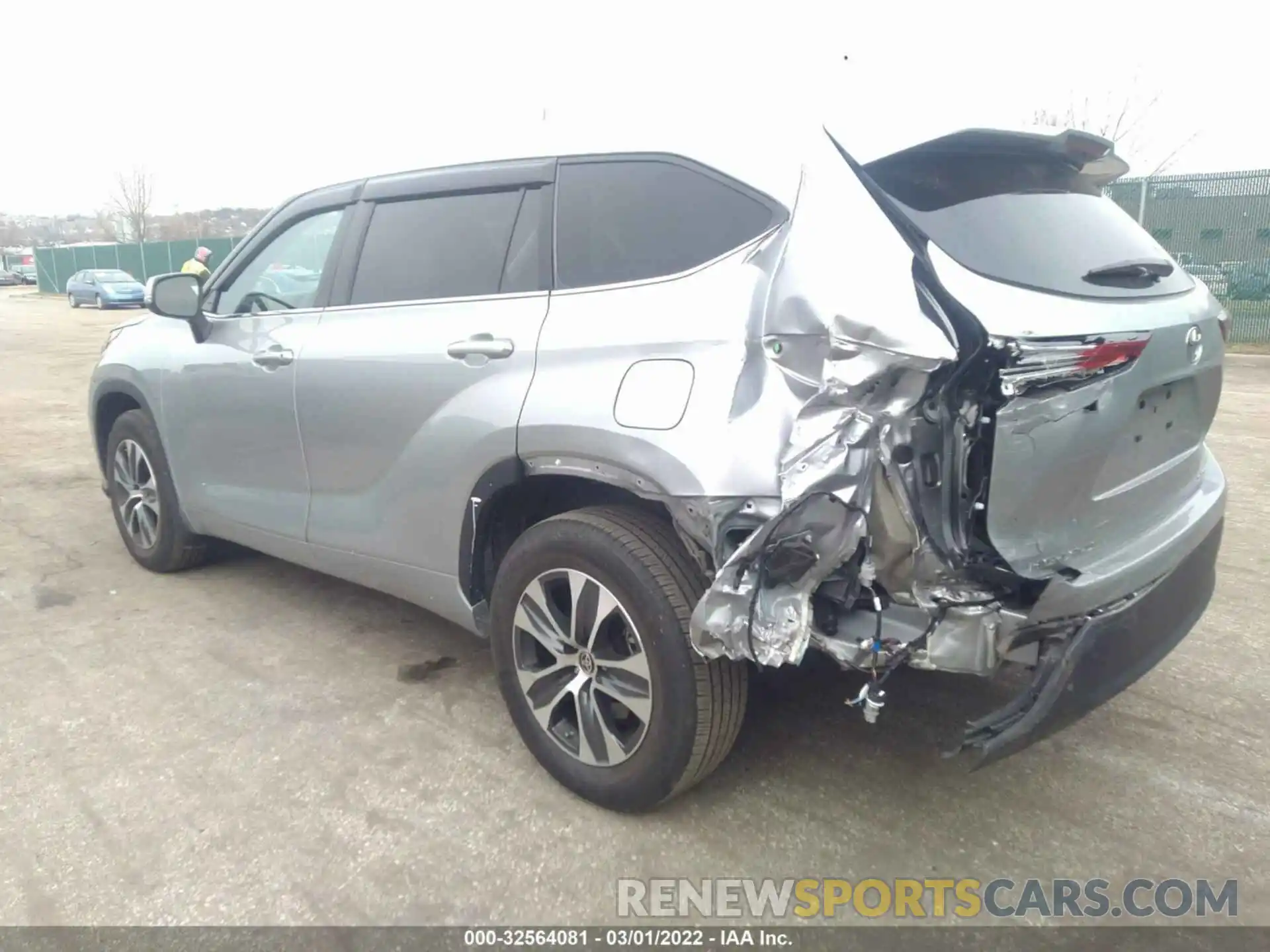 3 Photograph of a damaged car 5TDGZRBH1MS559703 TOYOTA HIGHLANDER 2021