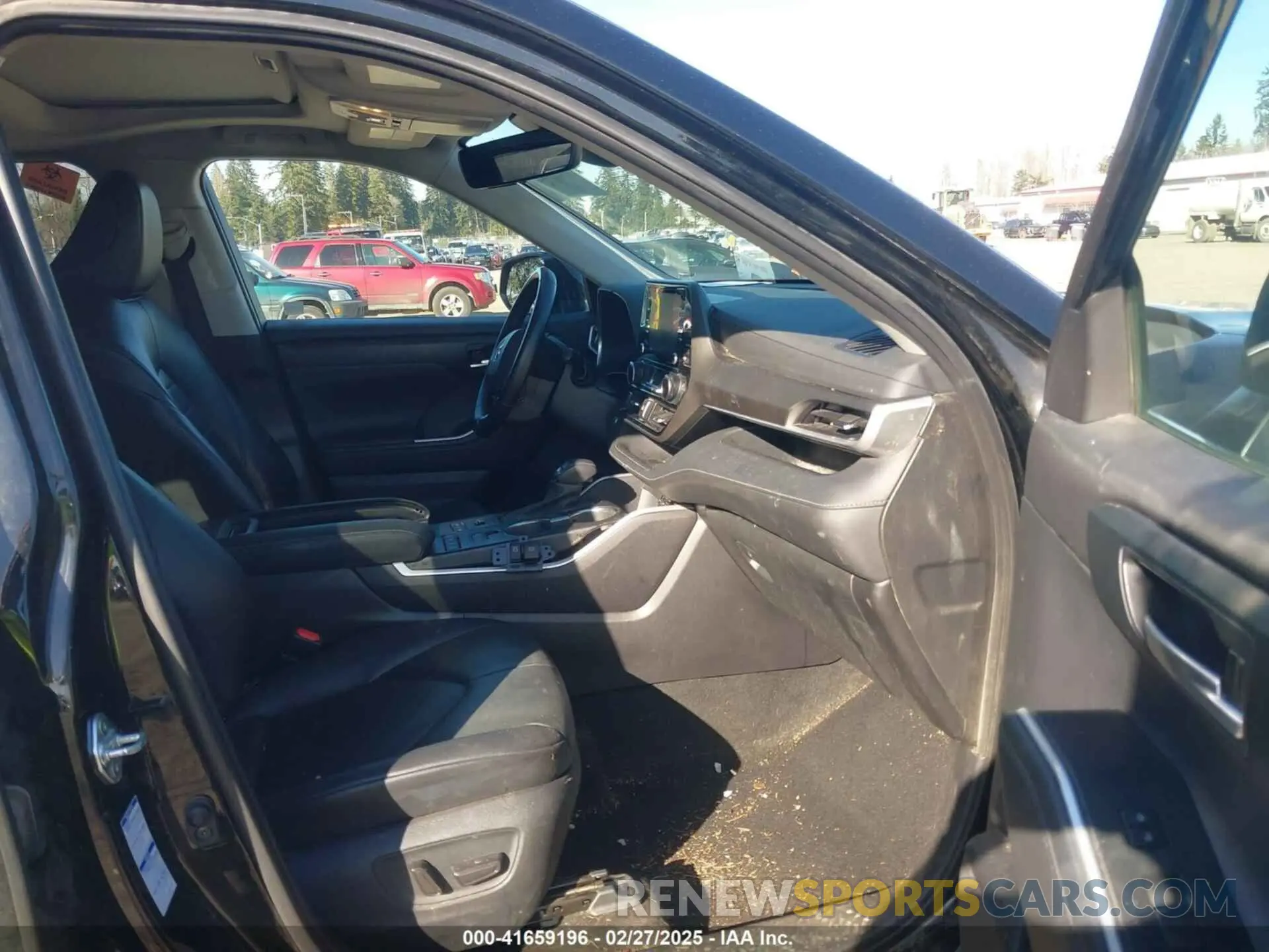5 Photograph of a damaged car 5TDGZRBH2MS090332 TOYOTA HIGHLANDER 2021