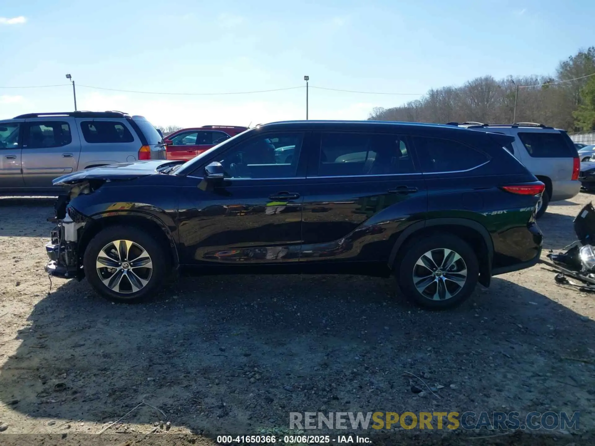 15 Photograph of a damaged car 5TDGZRBH2MS105170 TOYOTA HIGHLANDER 2021
