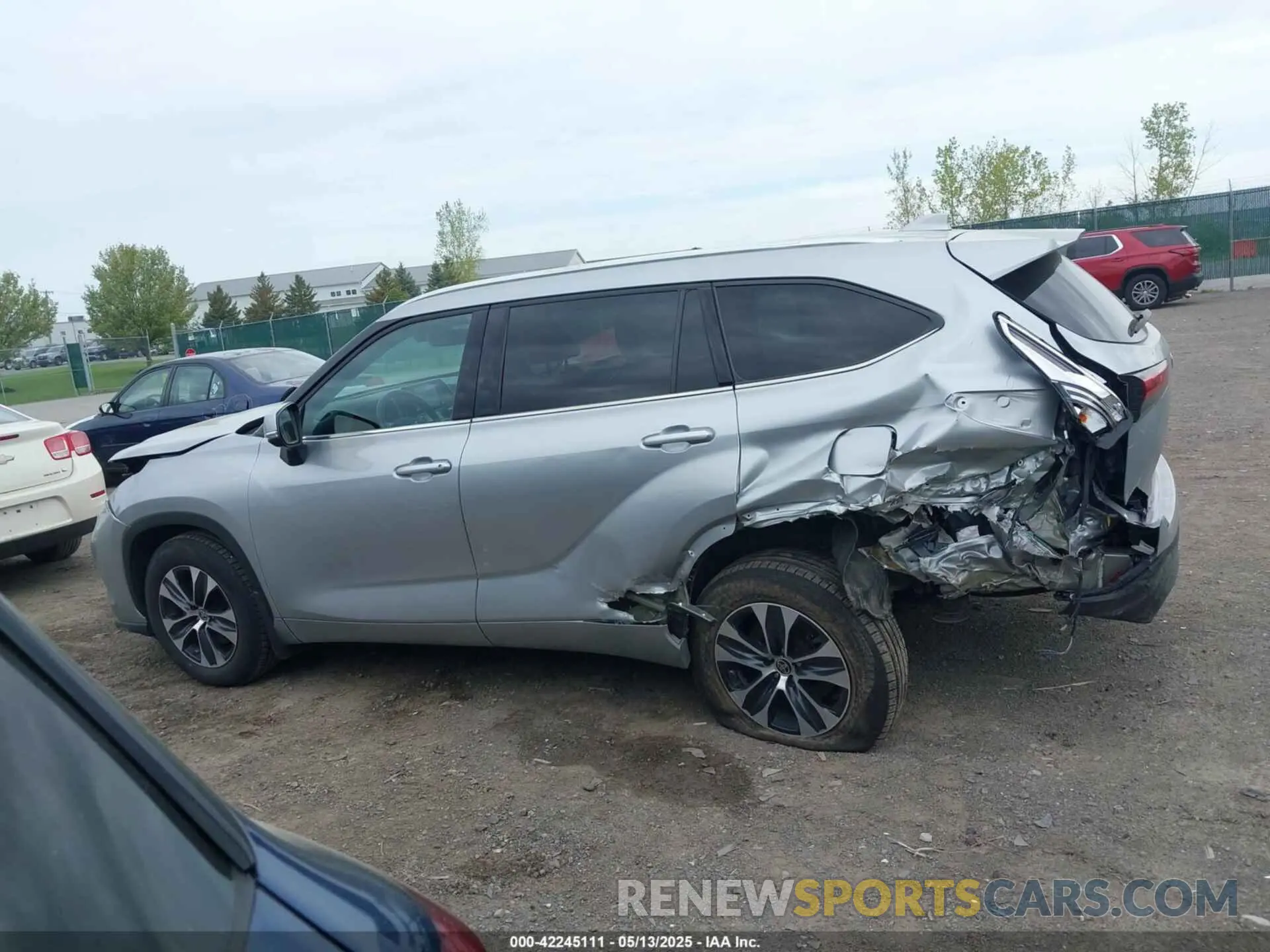 15 Photograph of a damaged car 5TDGZRBH2MS106593 TOYOTA HIGHLANDER 2021