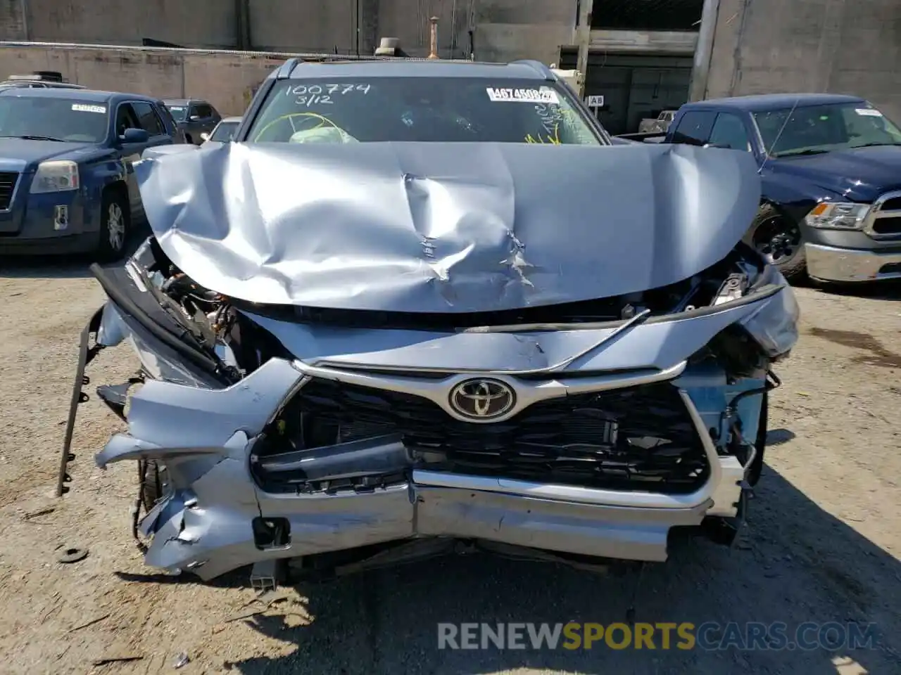 9 Photograph of a damaged car 5TDGZRBH2MS153462 TOYOTA HIGHLANDER 2021