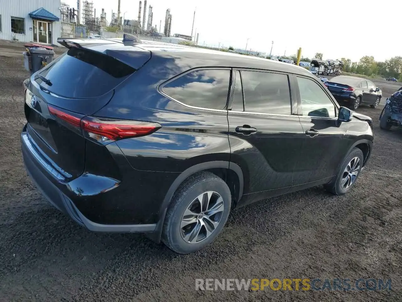 3 Photograph of a damaged car 5TDGZRBH2MS543381 TOYOTA HIGHLANDER 2021