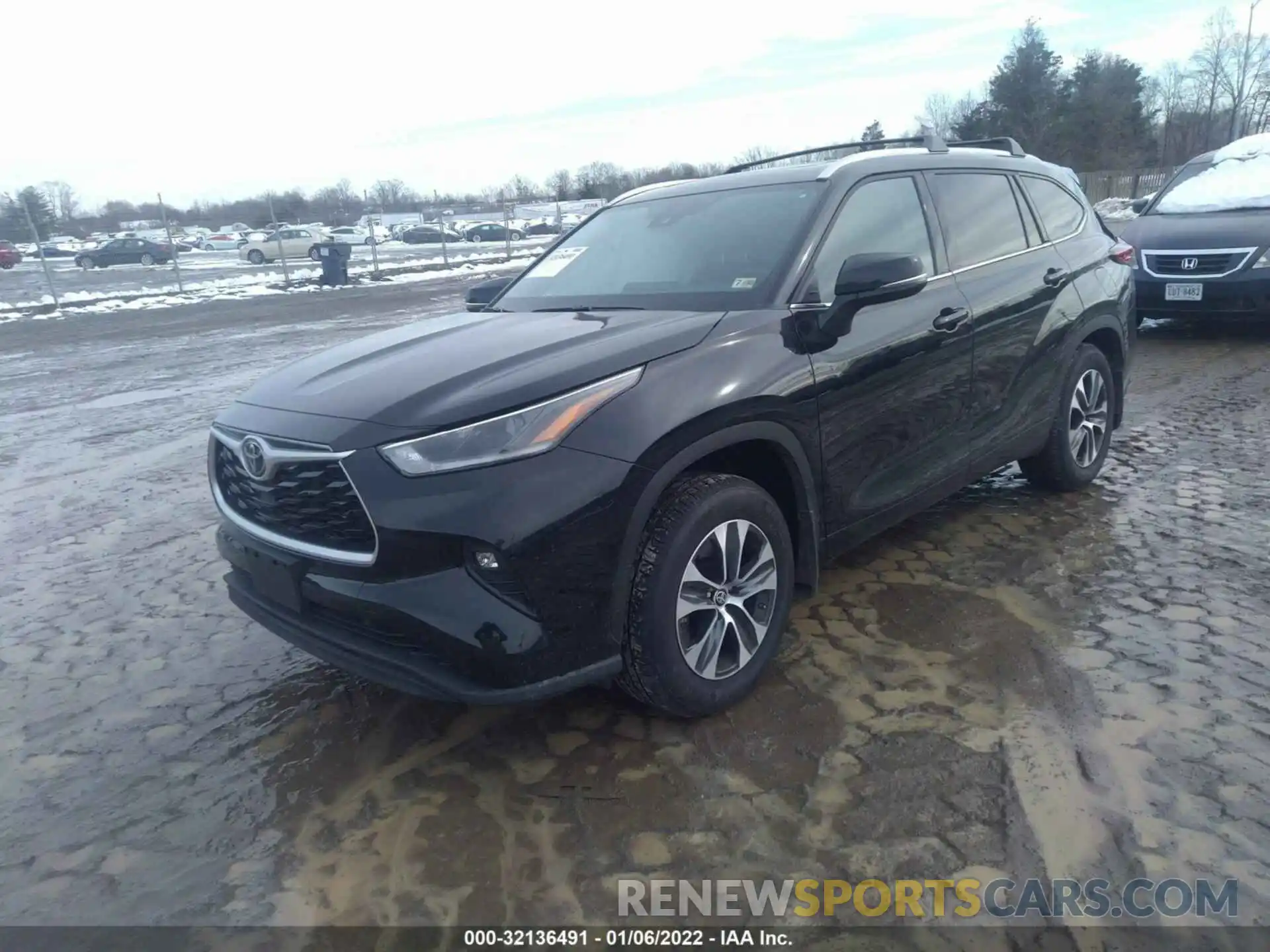 2 Photograph of a damaged car 5TDGZRBH2MS550007 TOYOTA HIGHLANDER 2021