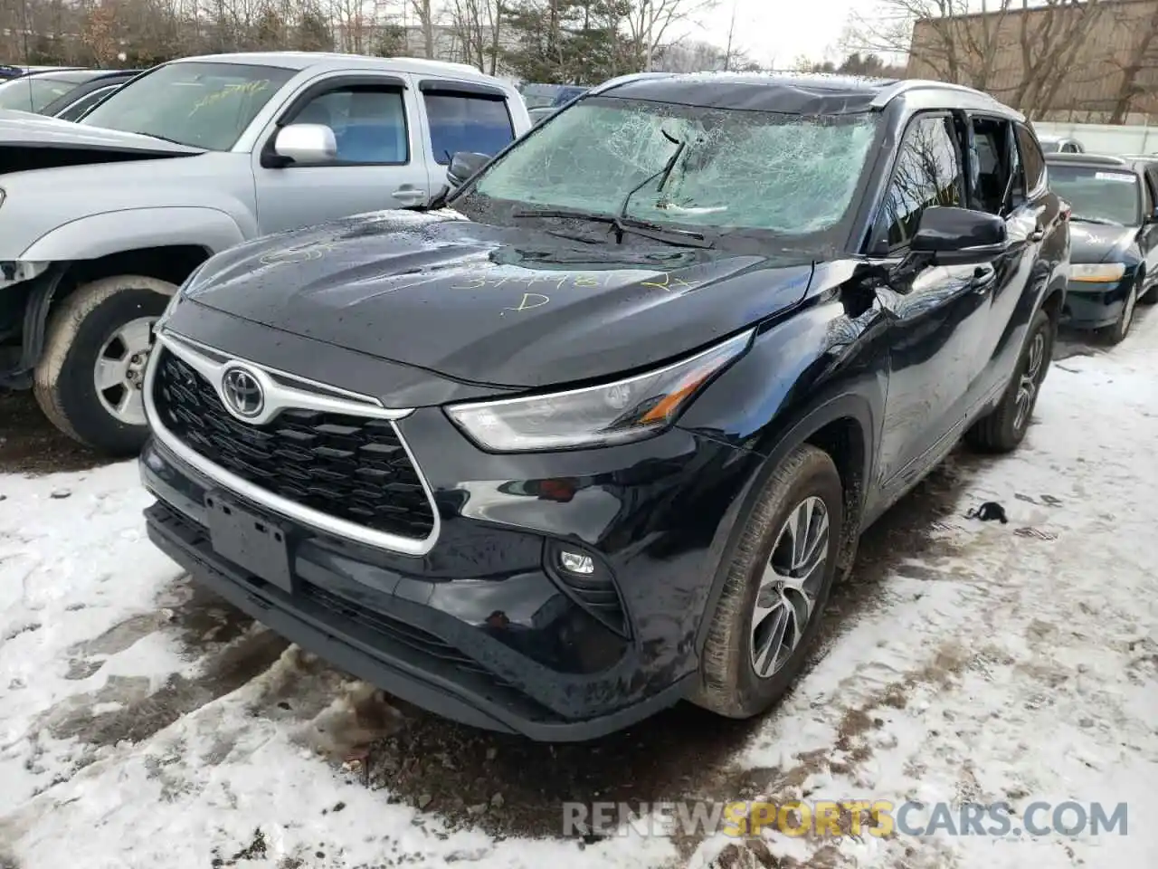 2 Photograph of a damaged car 5TDGZRBH3MS105582 TOYOTA HIGHLANDER 2021