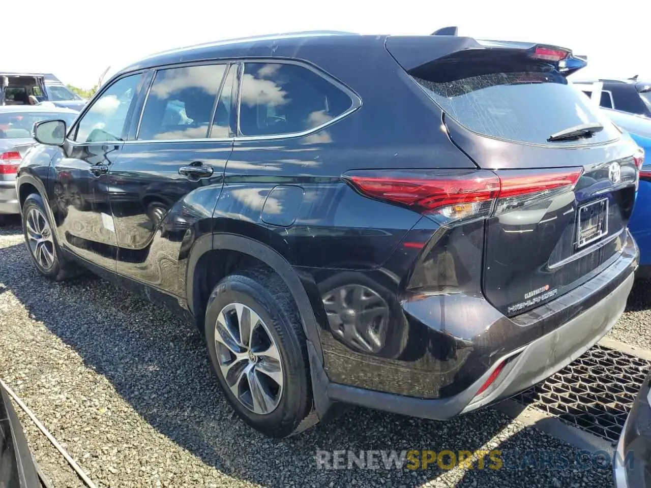 2 Photograph of a damaged car 5TDGZRBH3MS110166 TOYOTA HIGHLANDER 2021