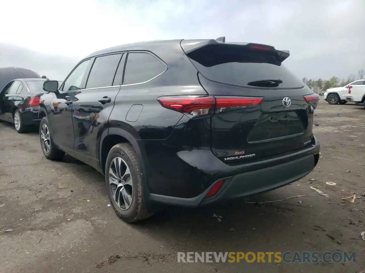 3 Photograph of a damaged car 5TDGZRBH3MS139389 TOYOTA HIGHLANDER 2021