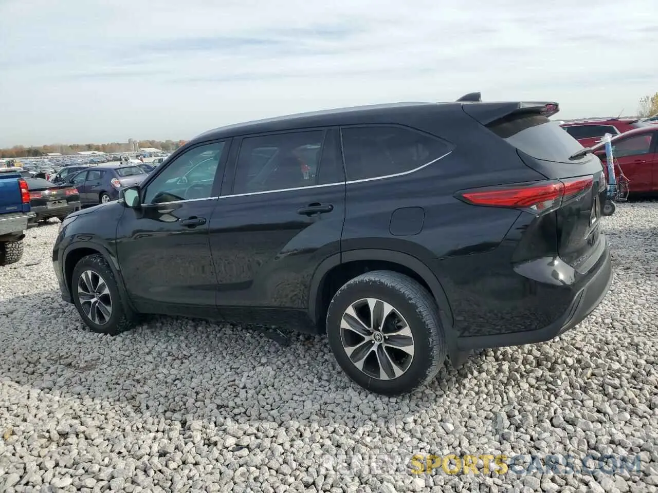 2 Photograph of a damaged car 5TDGZRBH3MS537735 TOYOTA HIGHLANDER 2021