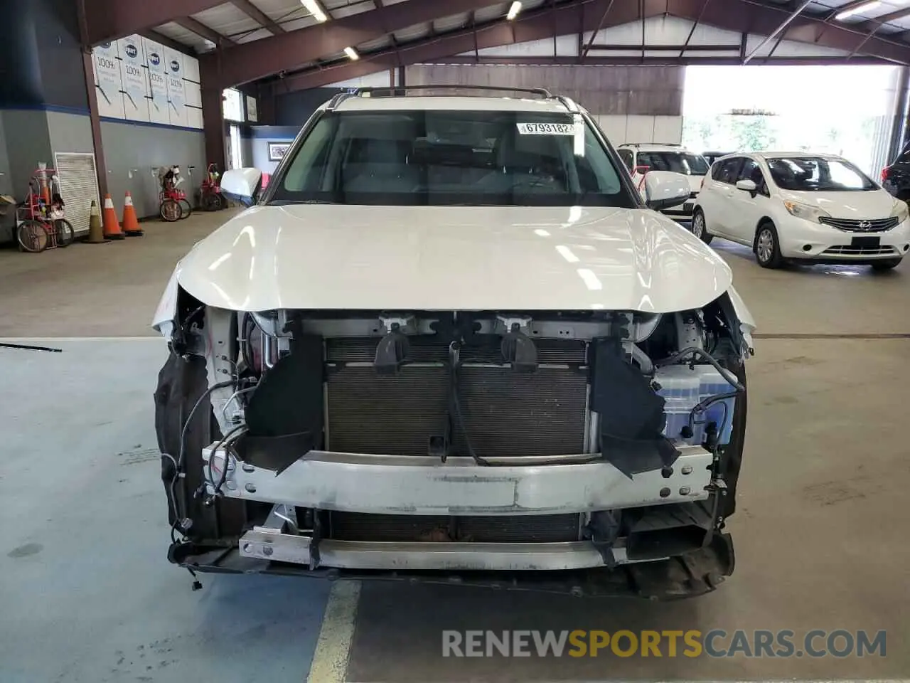 5 Photograph of a damaged car 5TDGZRBH3MS545494 TOYOTA HIGHLANDER 2021