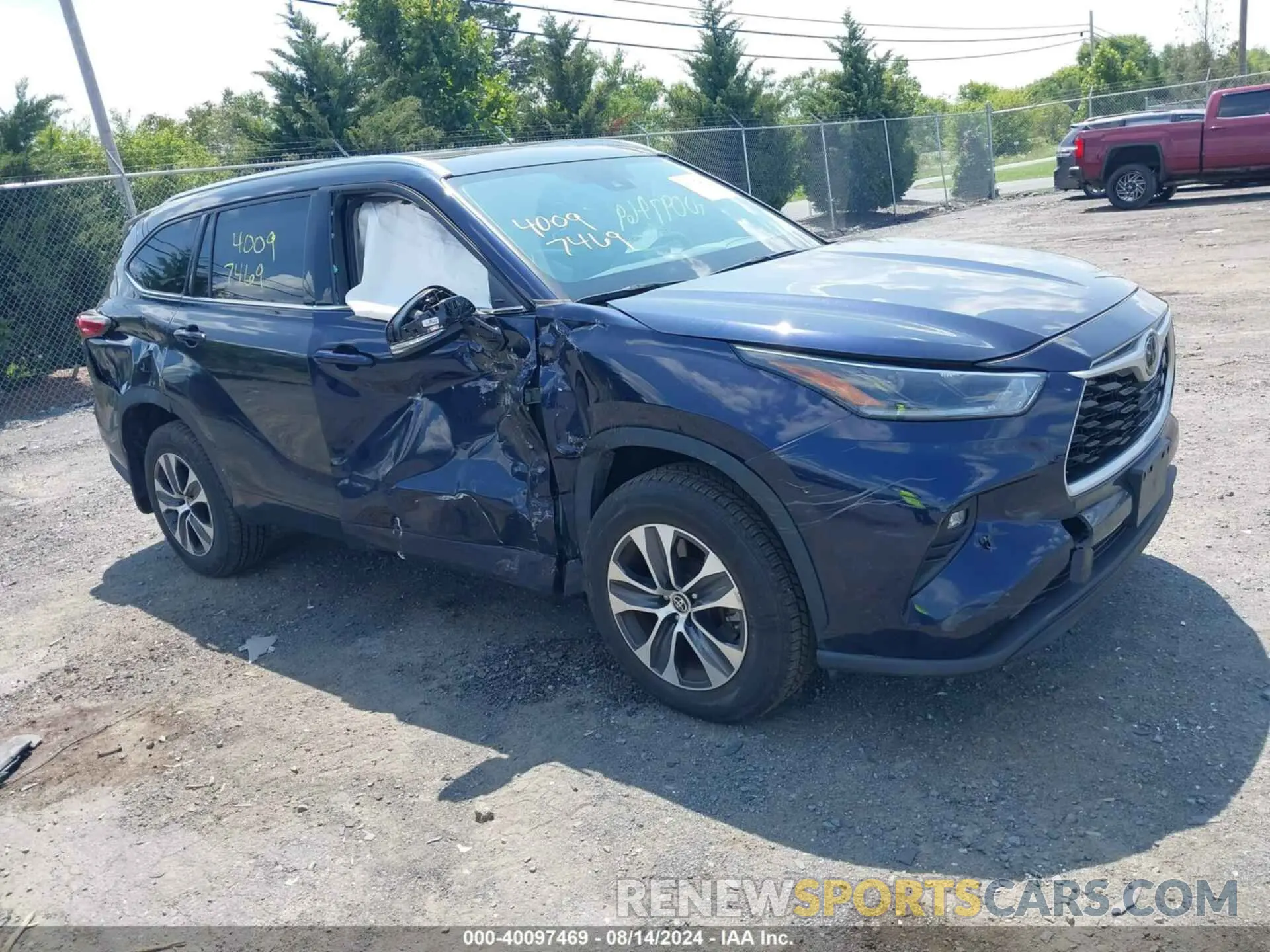 1 Photograph of a damaged car 5TDGZRBH4MS555211 TOYOTA HIGHLANDER 2021