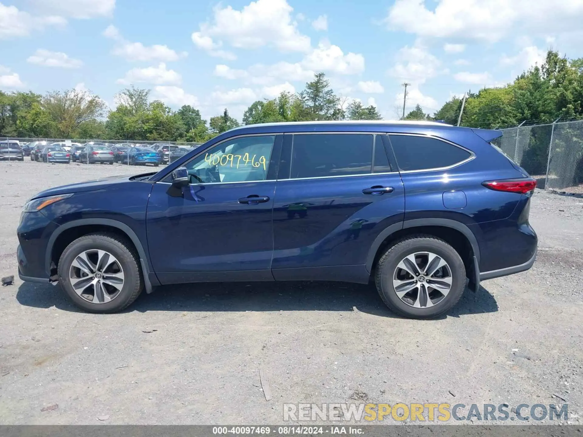 14 Photograph of a damaged car 5TDGZRBH4MS555211 TOYOTA HIGHLANDER 2021