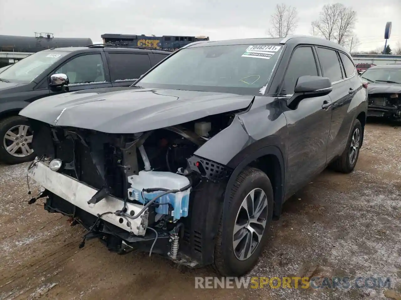 2 Photograph of a damaged car 5TDGZRBH5MS058376 TOYOTA HIGHLANDER 2021