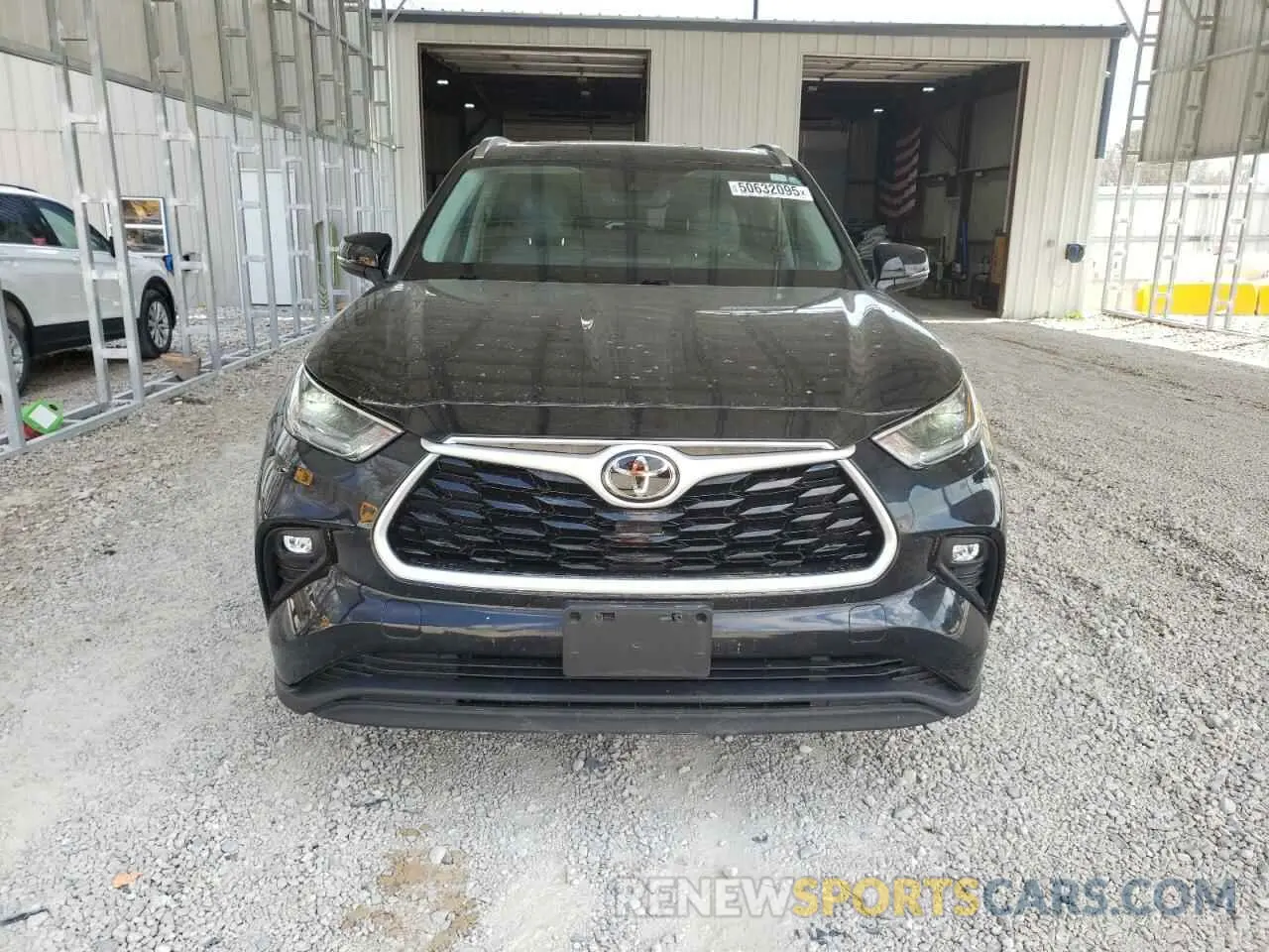 5 Photograph of a damaged car 5TDGZRBH5MS084881 TOYOTA HIGHLANDER 2021