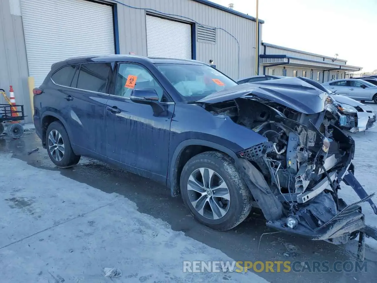4 Photograph of a damaged car 5TDGZRBH5MS107592 TOYOTA HIGHLANDER 2021