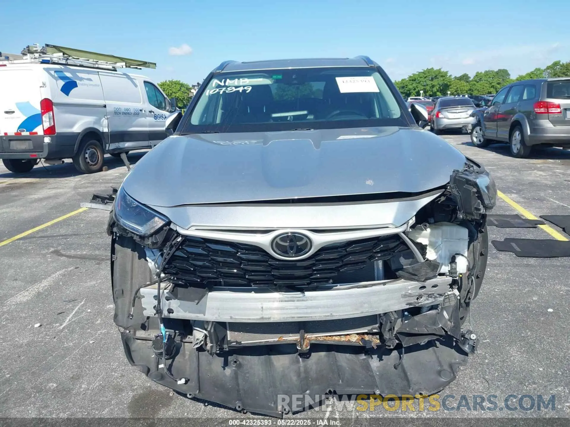 12 Photograph of a damaged car 5TDGZRBH5MS107849 TOYOTA HIGHLANDER 2021