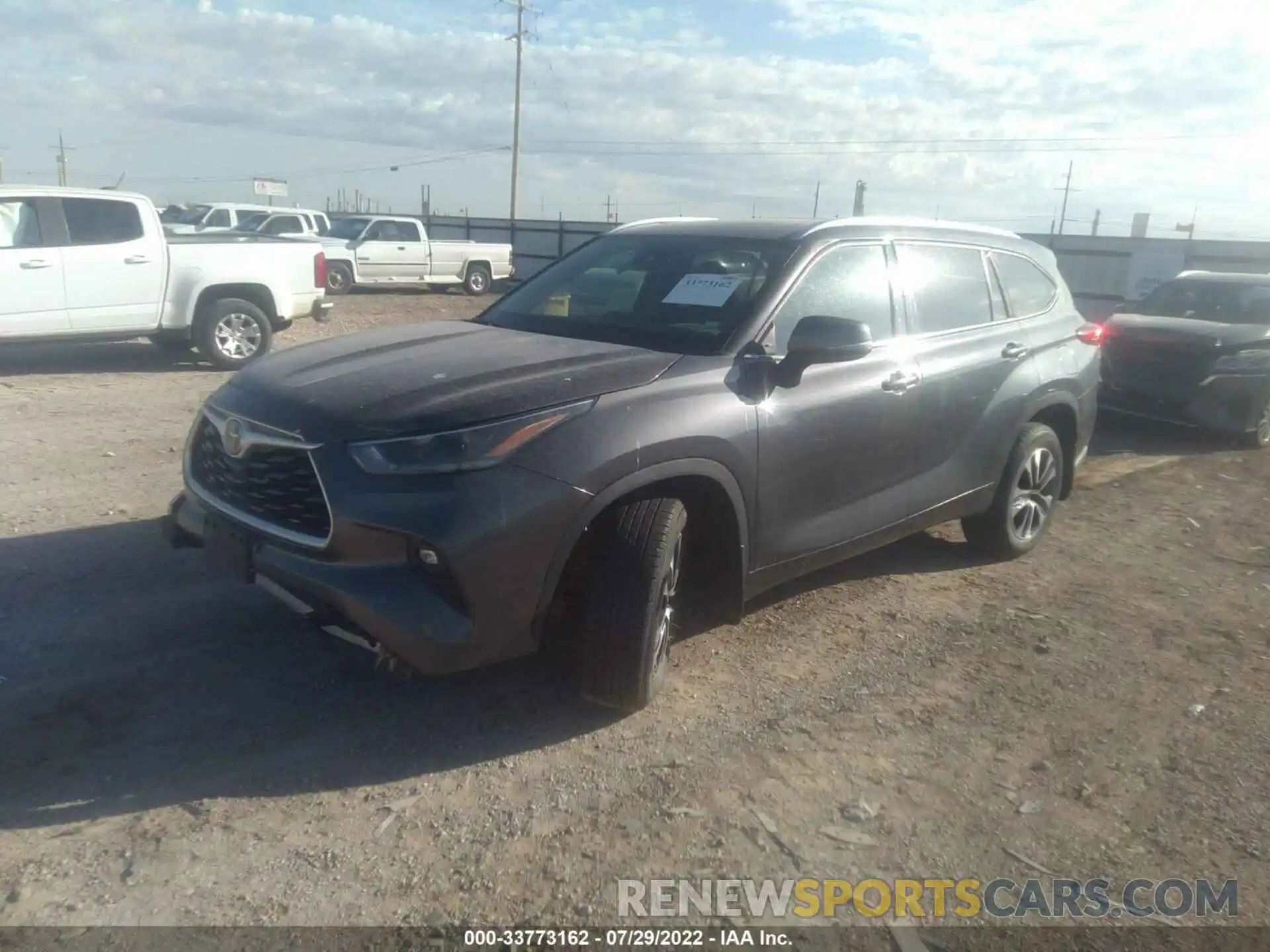 2 Photograph of a damaged car 5TDGZRBH5MS525795 TOYOTA HIGHLANDER 2021