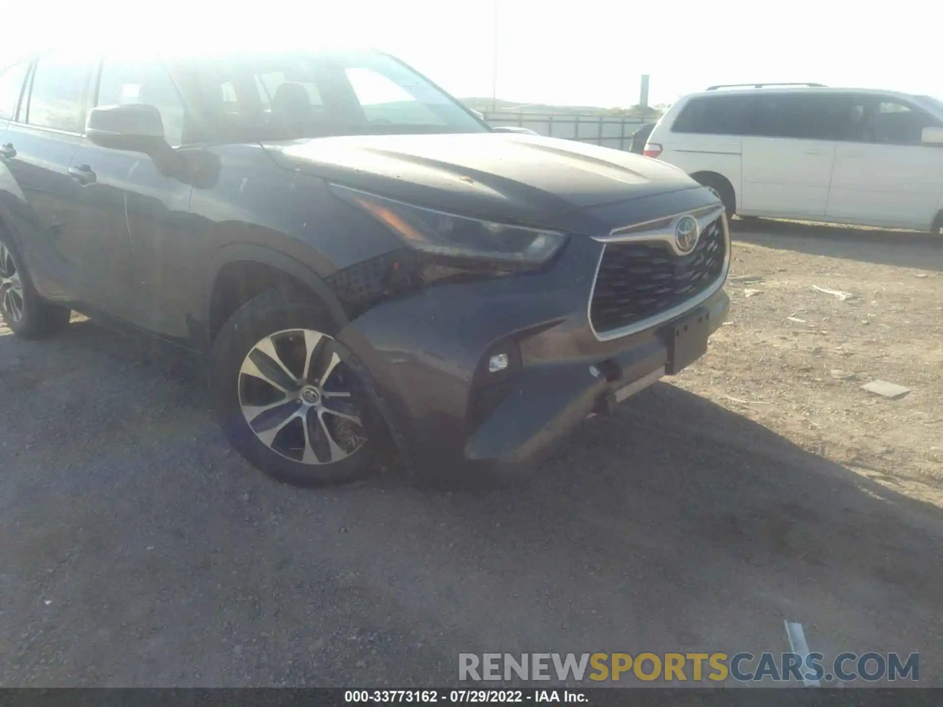 6 Photograph of a damaged car 5TDGZRBH5MS525795 TOYOTA HIGHLANDER 2021