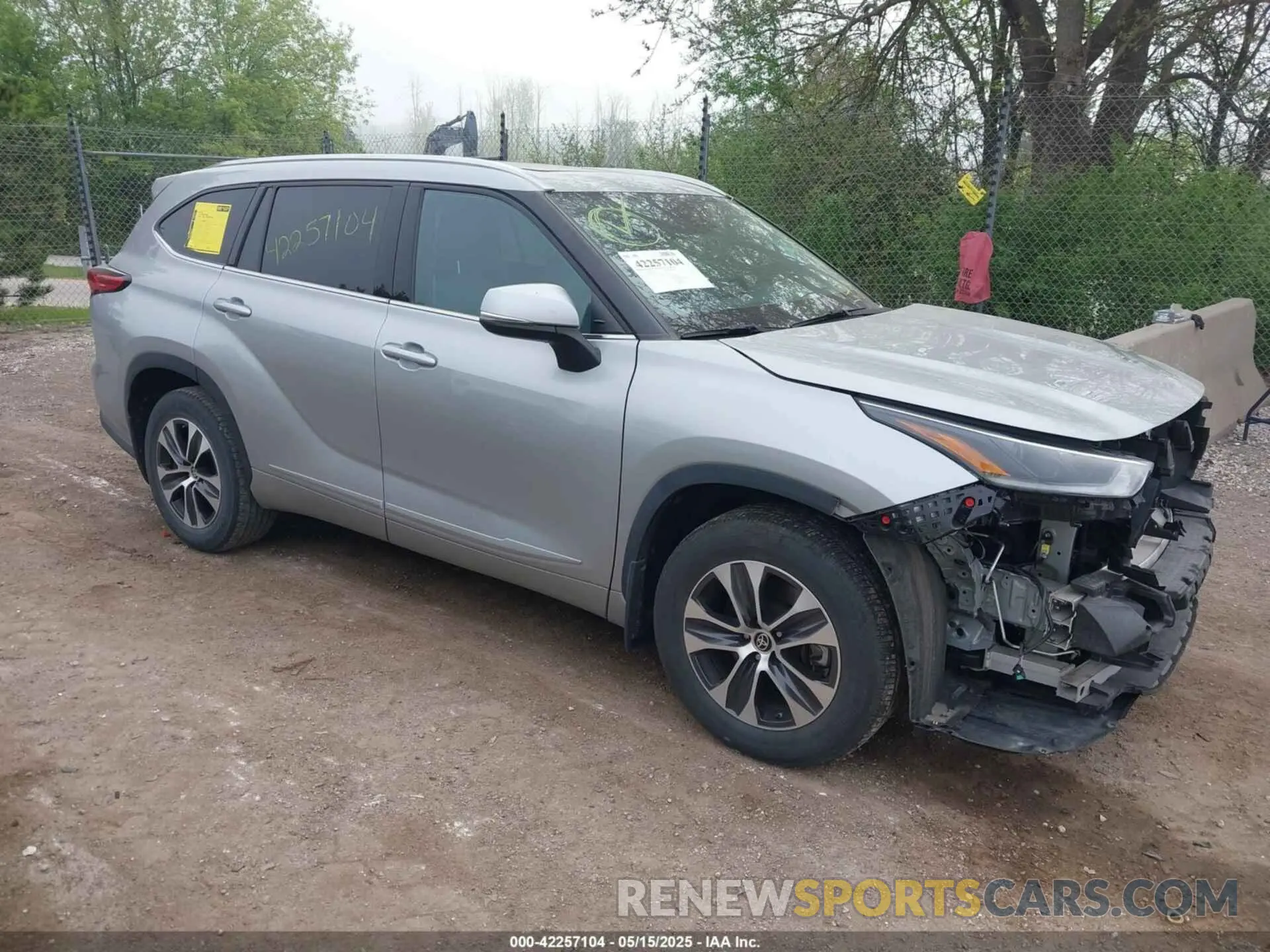 1 Photograph of a damaged car 5TDGZRBH5MS538188 TOYOTA HIGHLANDER 2021
