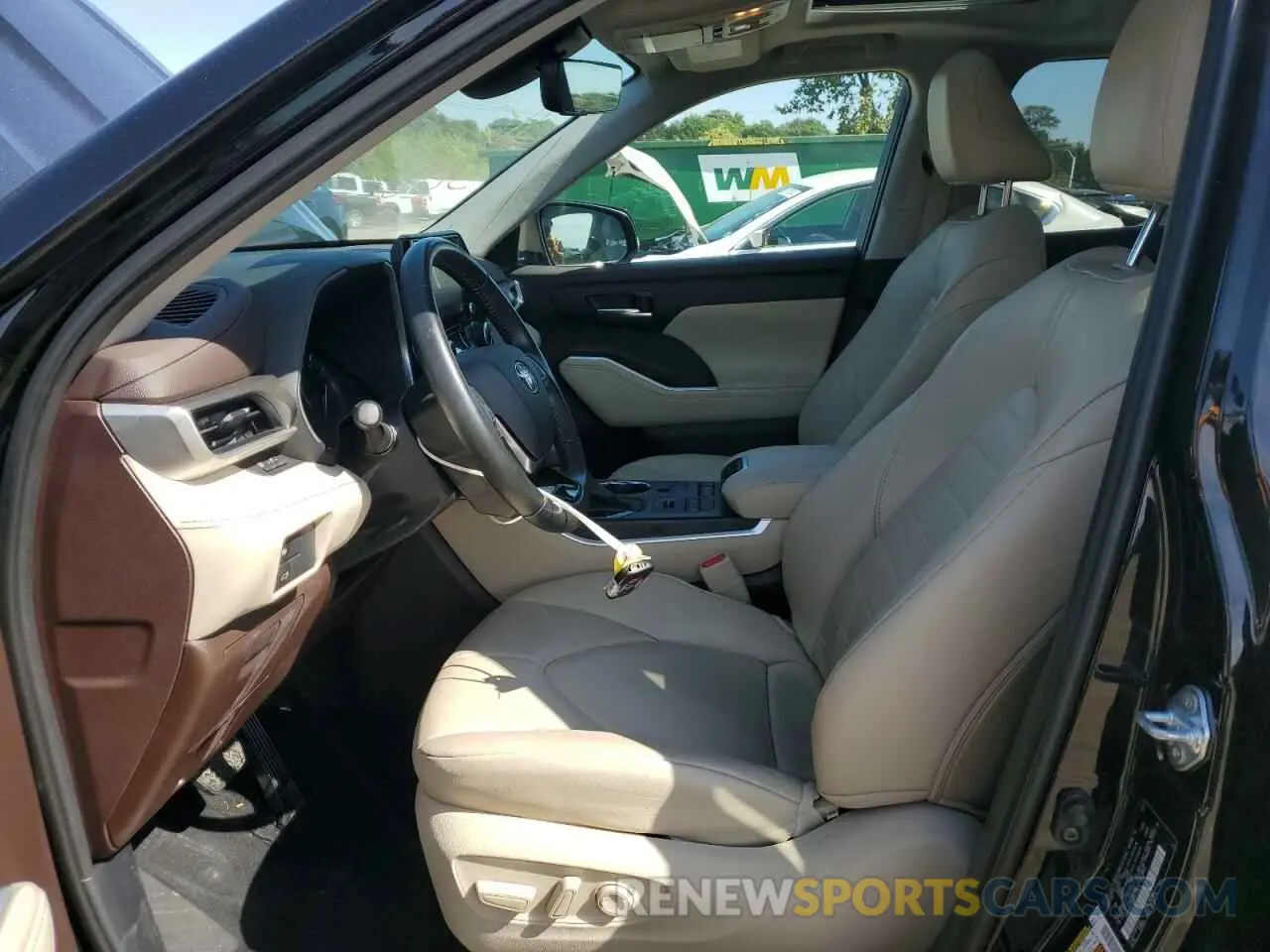7 Photograph of a damaged car 5TDGZRBH5MS543195 TOYOTA HIGHLANDER 2021