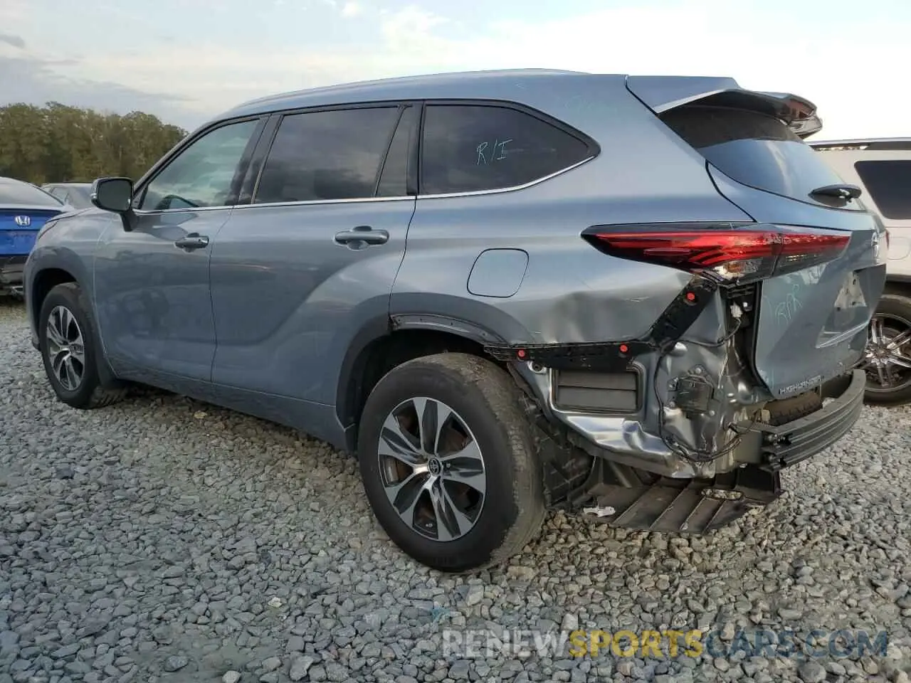 2 Photograph of a damaged car 5TDGZRBH6MS144585 TOYOTA HIGHLANDER 2021