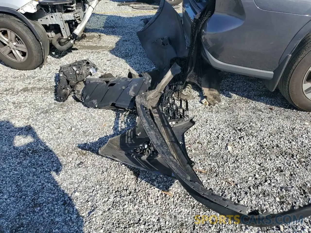 13 Photograph of a damaged car 5TDGZRBH6MS146742 TOYOTA HIGHLANDER 2021