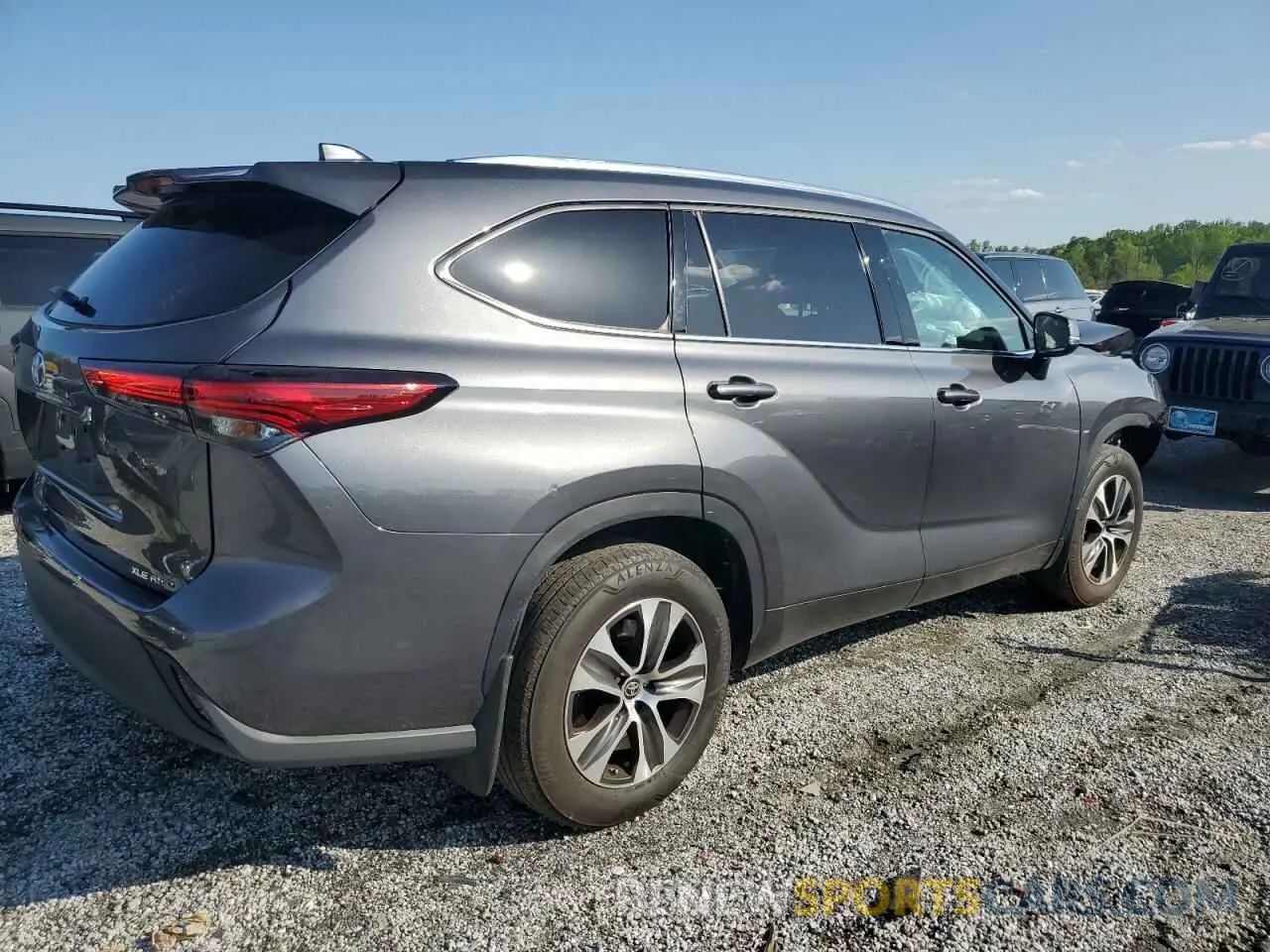 3 Photograph of a damaged car 5TDGZRBH6MS146742 TOYOTA HIGHLANDER 2021