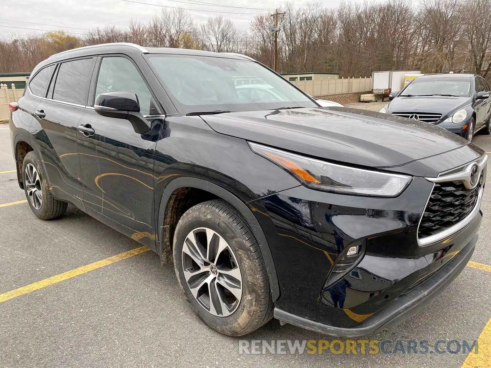 1 Photograph of a damaged car 5TDGZRBH6MS524316 TOYOTA HIGHLANDER 2021