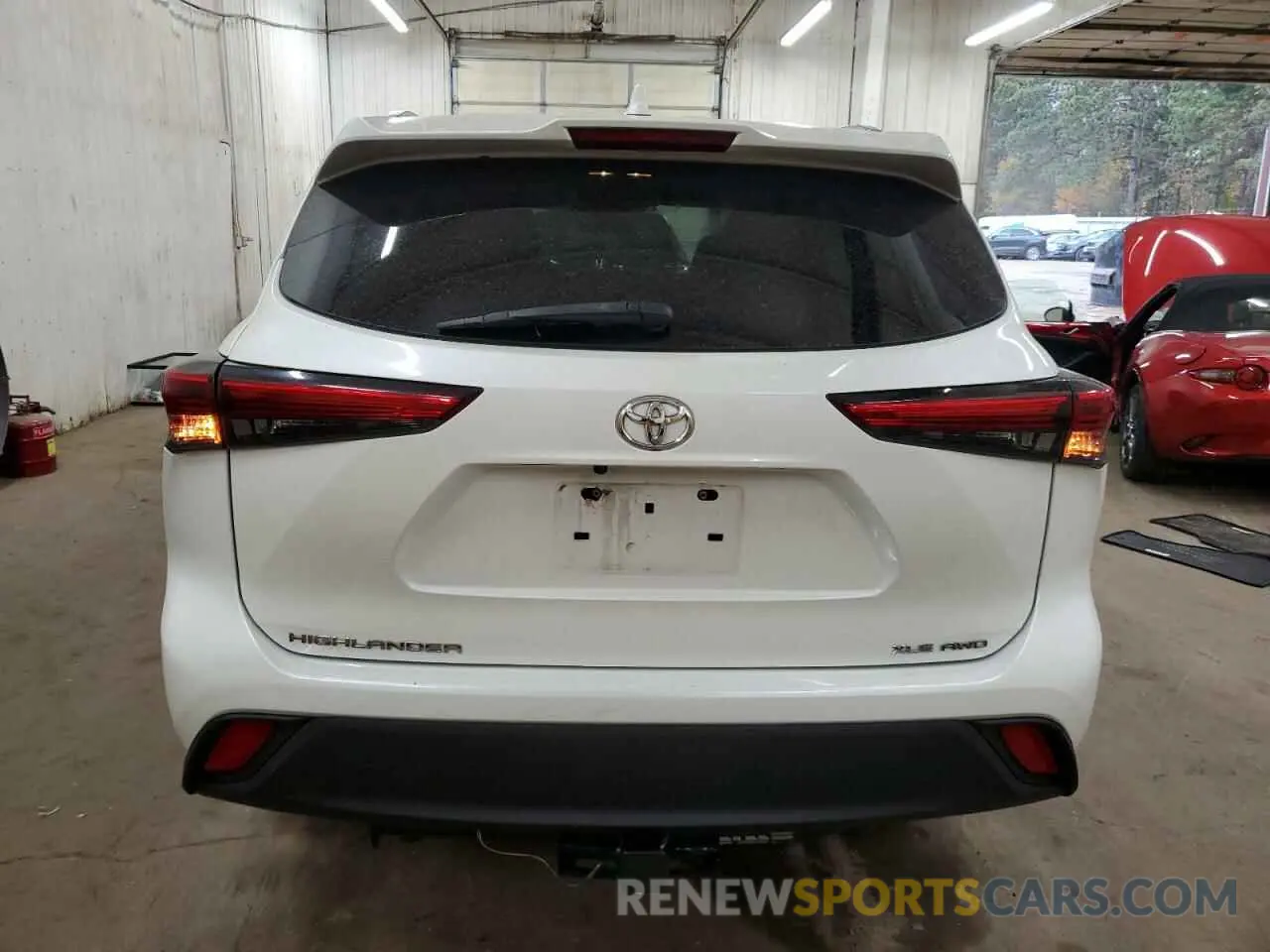 6 Photograph of a damaged car 5TDGZRBH6MS532643 TOYOTA HIGHLANDER 2021