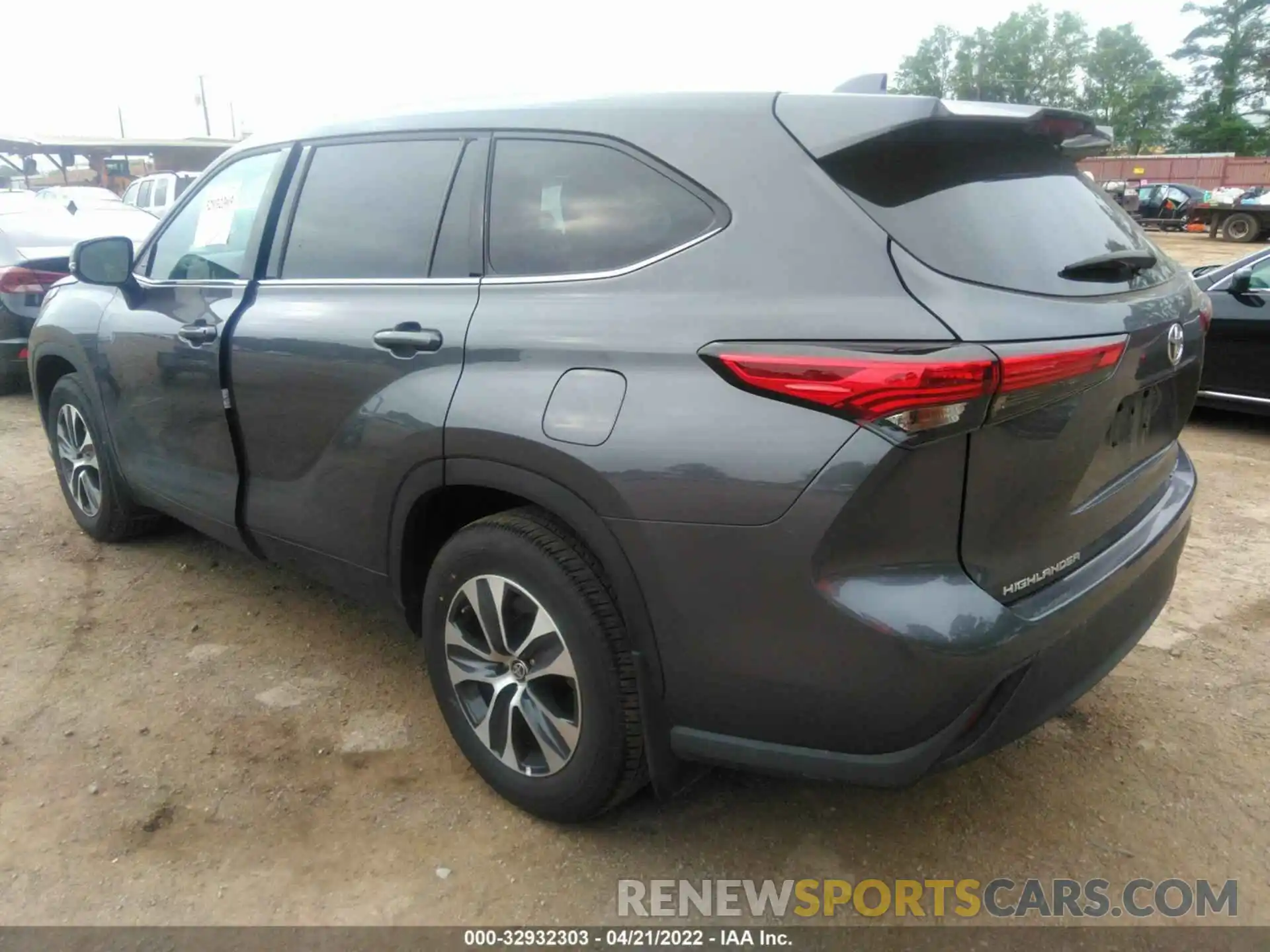 3 Photograph of a damaged car 5TDGZRBH6MS542802 TOYOTA HIGHLANDER 2021